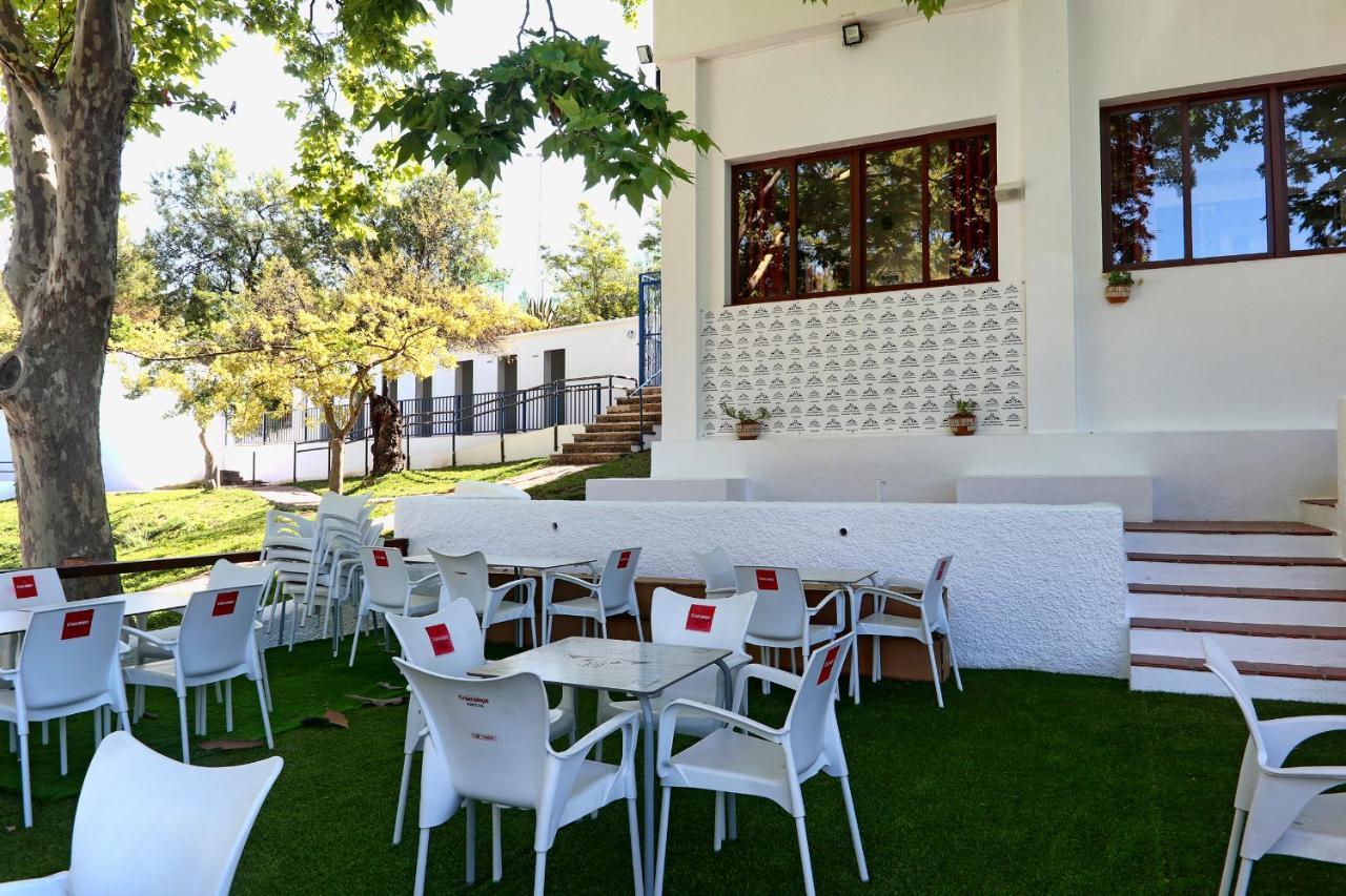 Hotel Rural & Restaurante Las Camaretas コルテス・デ・ラ・フロンテラ エクステリア 写真