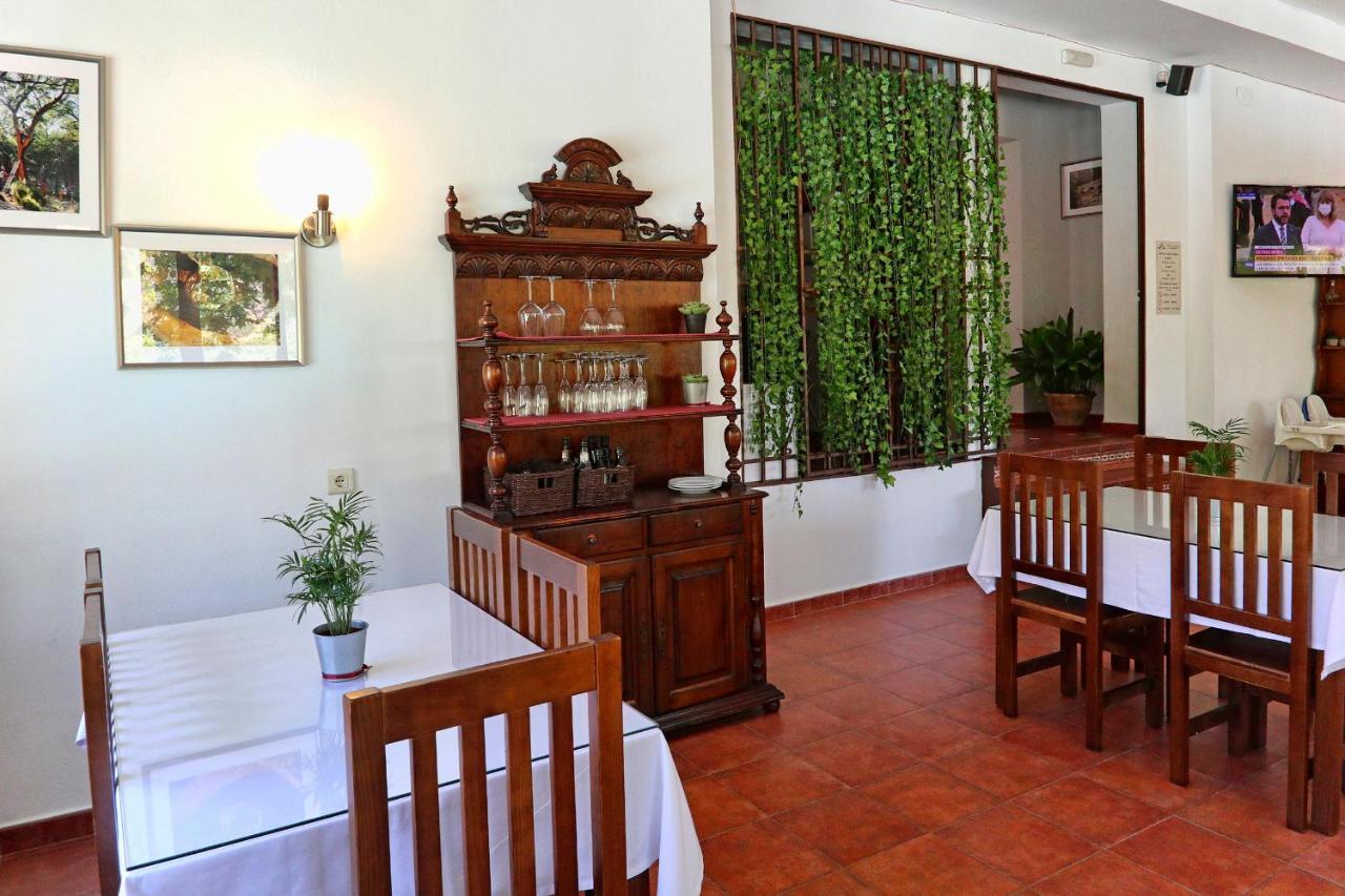 Hotel Rural & Restaurante Las Camaretas コルテス・デ・ラ・フロンテラ エクステリア 写真