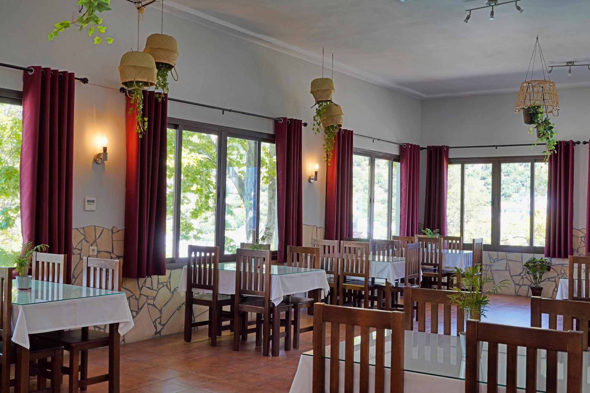 Hotel Rural & Restaurante Las Camaretas コルテス・デ・ラ・フロンテラ エクステリア 写真