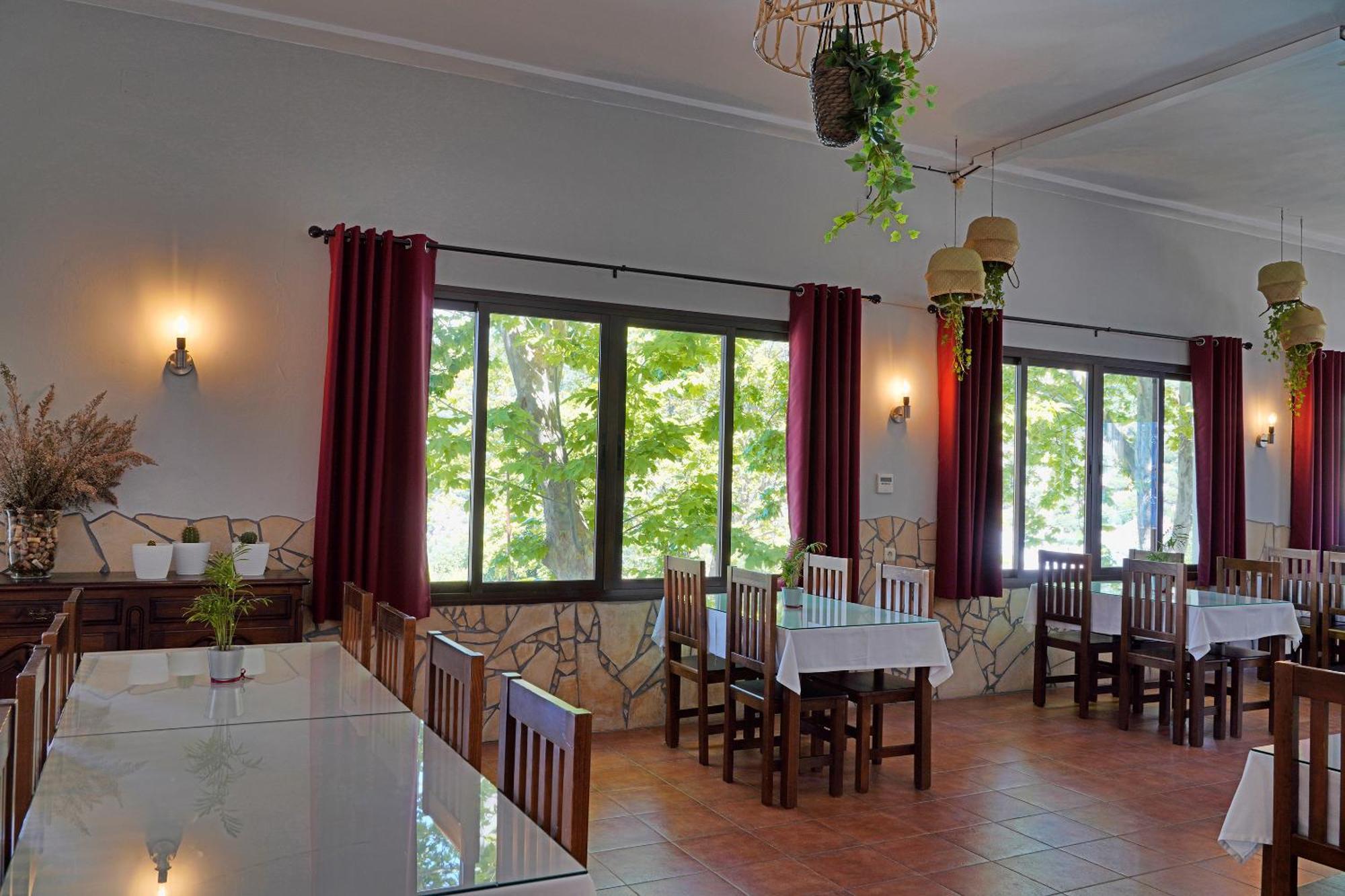 Hotel Rural & Restaurante Las Camaretas コルテス・デ・ラ・フロンテラ エクステリア 写真