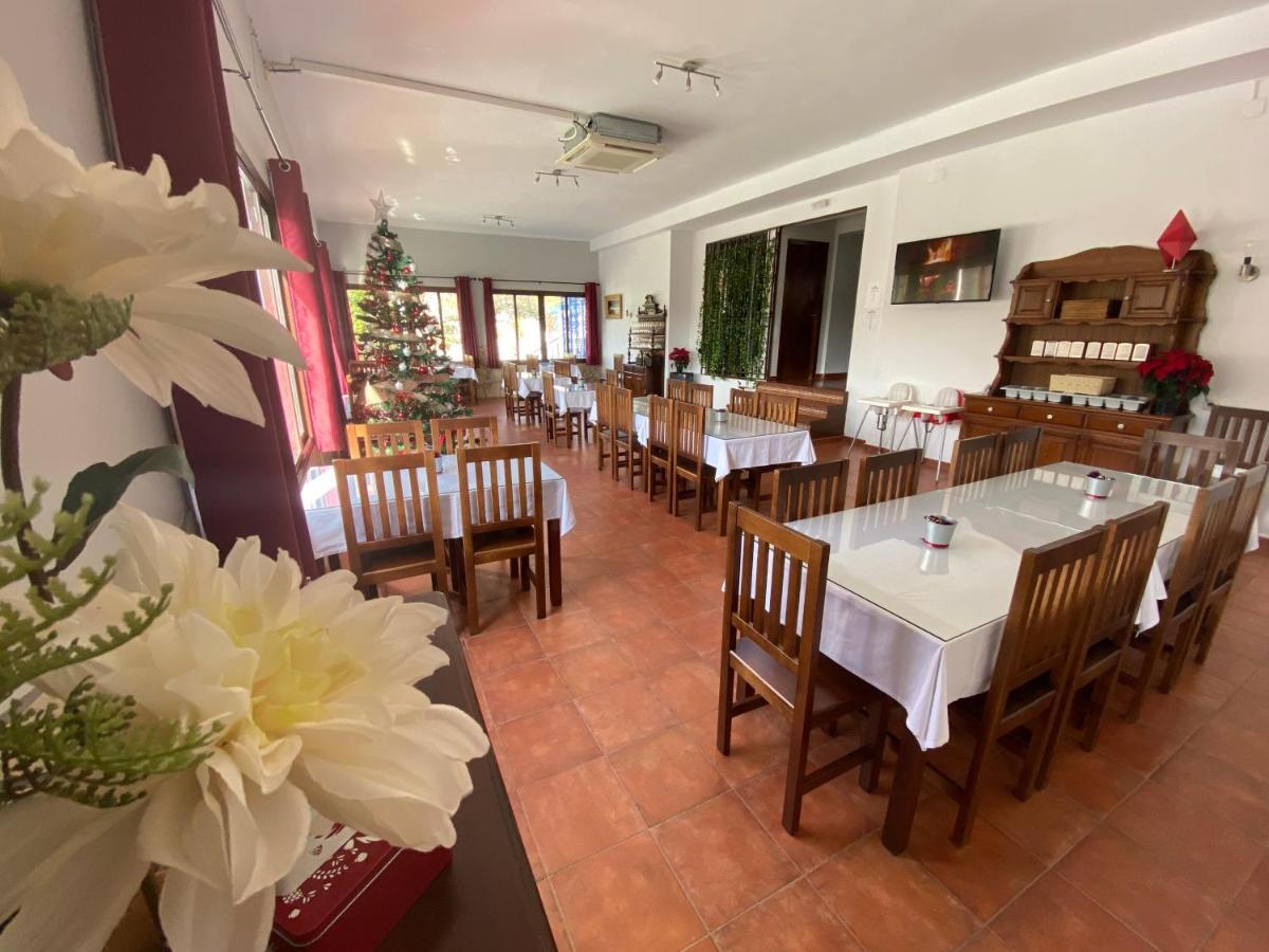 Hotel Rural & Restaurante Las Camaretas コルテス・デ・ラ・フロンテラ エクステリア 写真